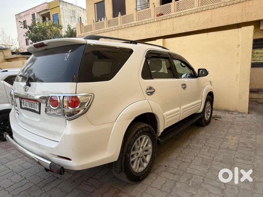 Toyota Fortuner 2011 Diesel Well Maintained
