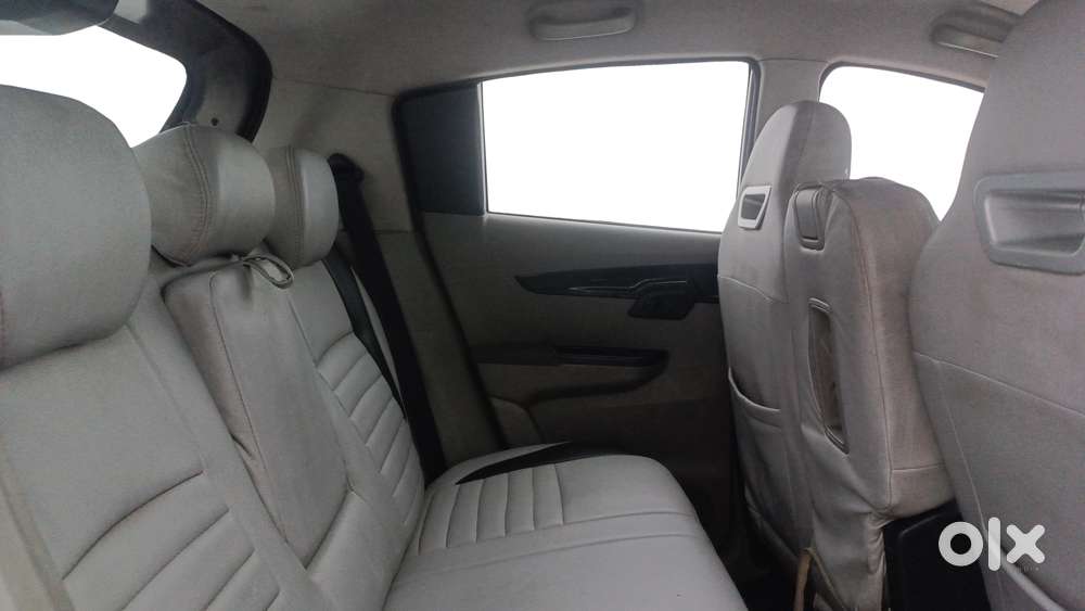Mahindra Kuv 100 2016-2017 Mfalcon G80 K6 Plus, 2016, Petrol