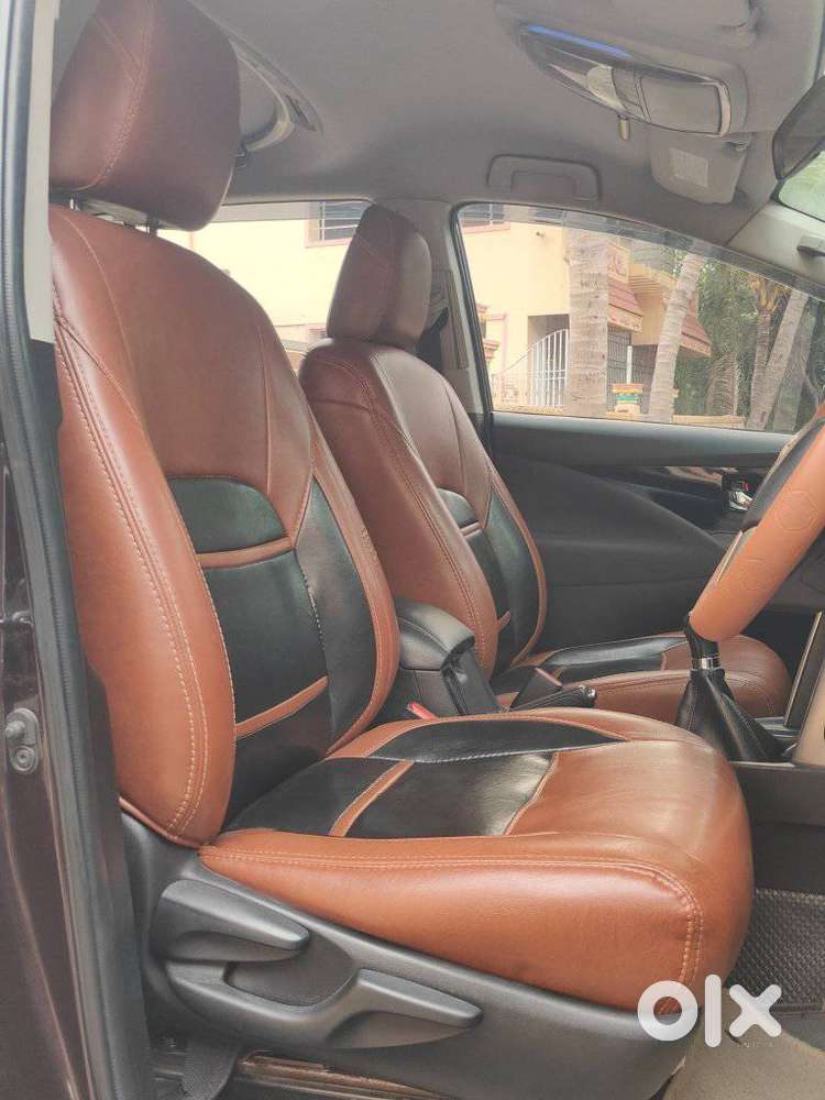 Toyota Innova Crysta 2.4 V, 2016, Diesel