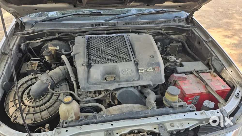Fortuner 2010 Model Single Owner 177000 Km Driven Slightly Negotiable