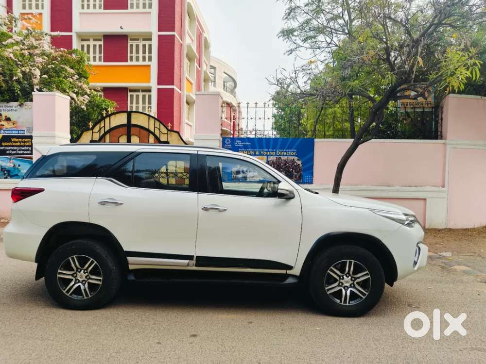 Toyota Fortuner 4x2 At, 2017, Diesel