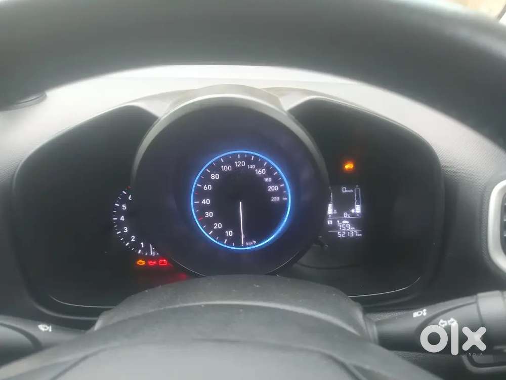 Hyundai Venue S +  2022 Petrol 52000 Km Driven