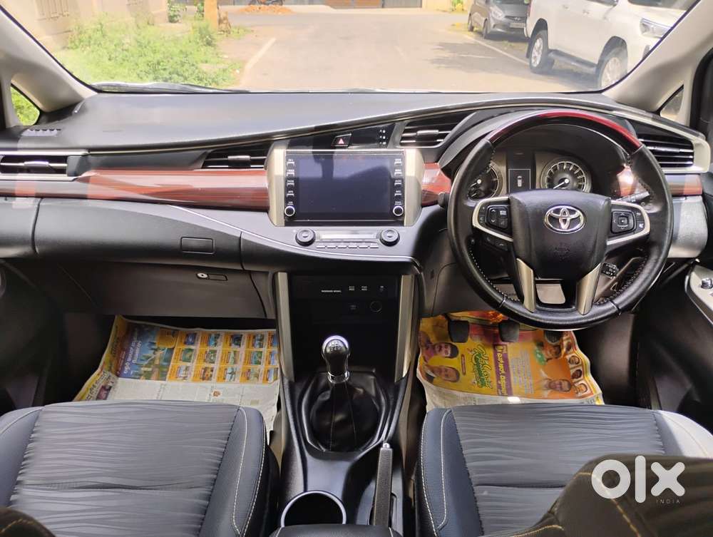 Toyota Innova Crysta [2020-ongoing] 2.4 Vx 8 Str, 2023, Diesel