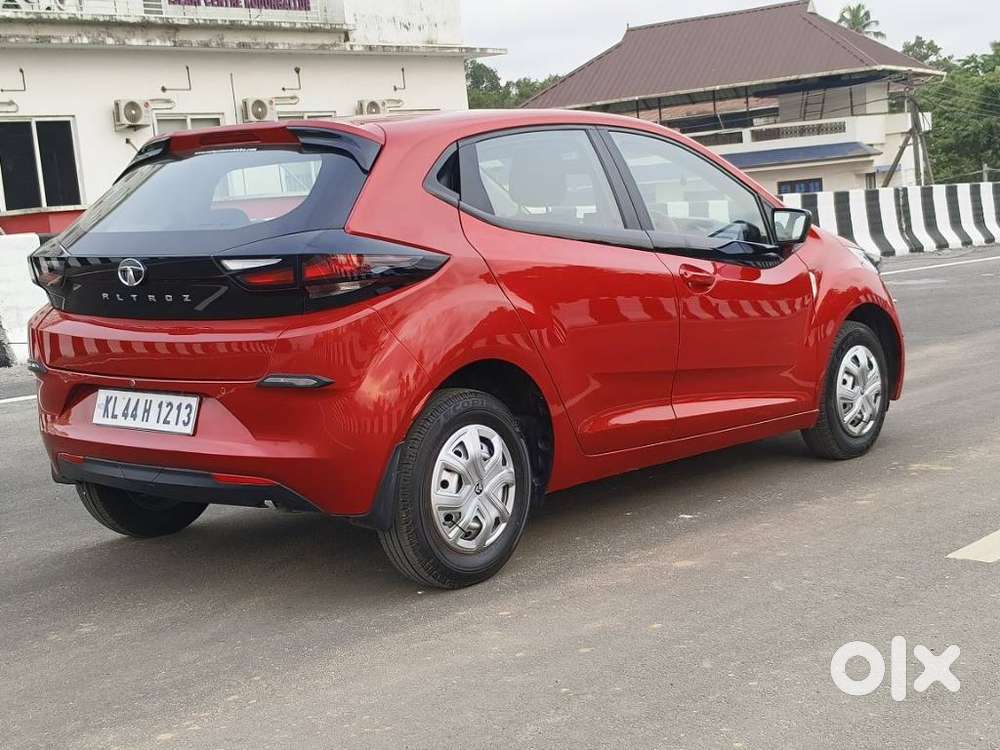 Tata Altroz 1.2 Xe, 2022, Petrol