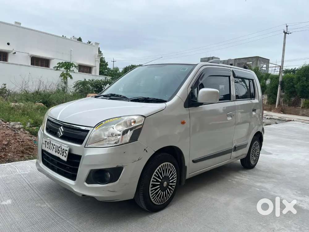 Maruti Suzuki Wagon R Vxi 2017 Lady D.r Cars Very Less