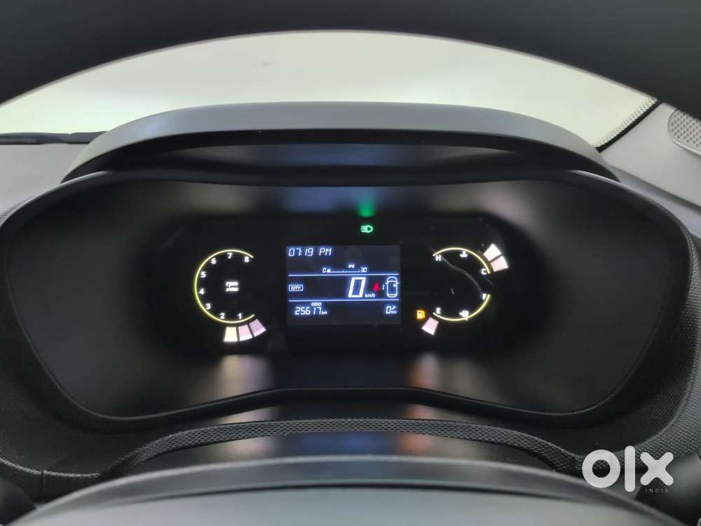 Tata Curvv S 1.2 Revotron Petrol 6mt, 2025, Petrol