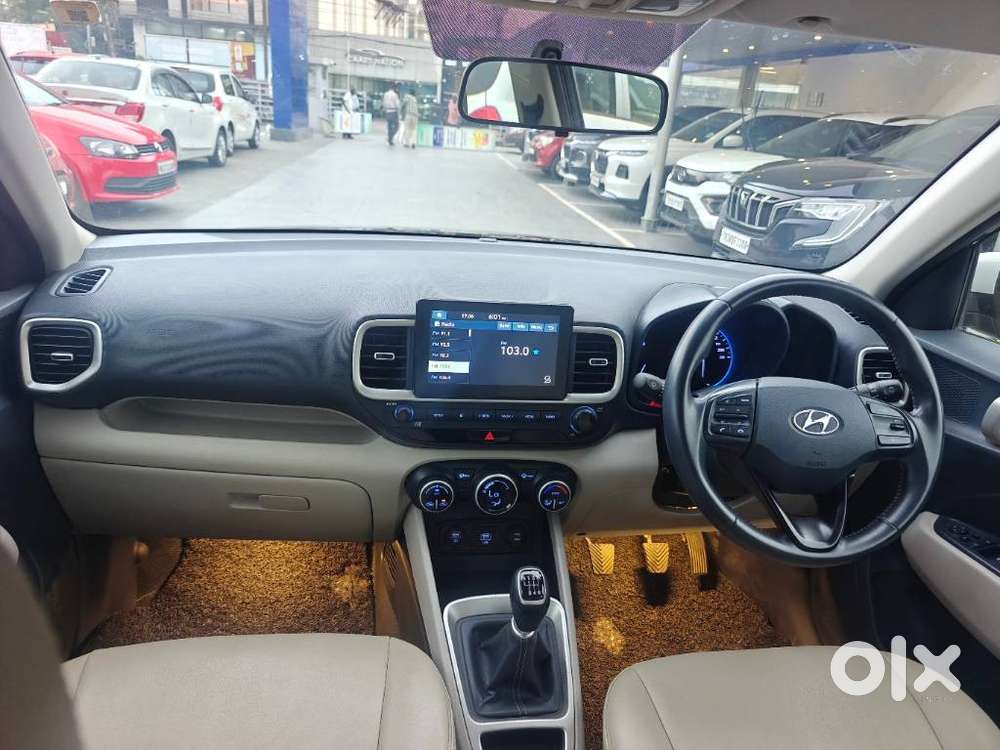 Hyundai Venue Sx Dual Tone, 2019, Petrol