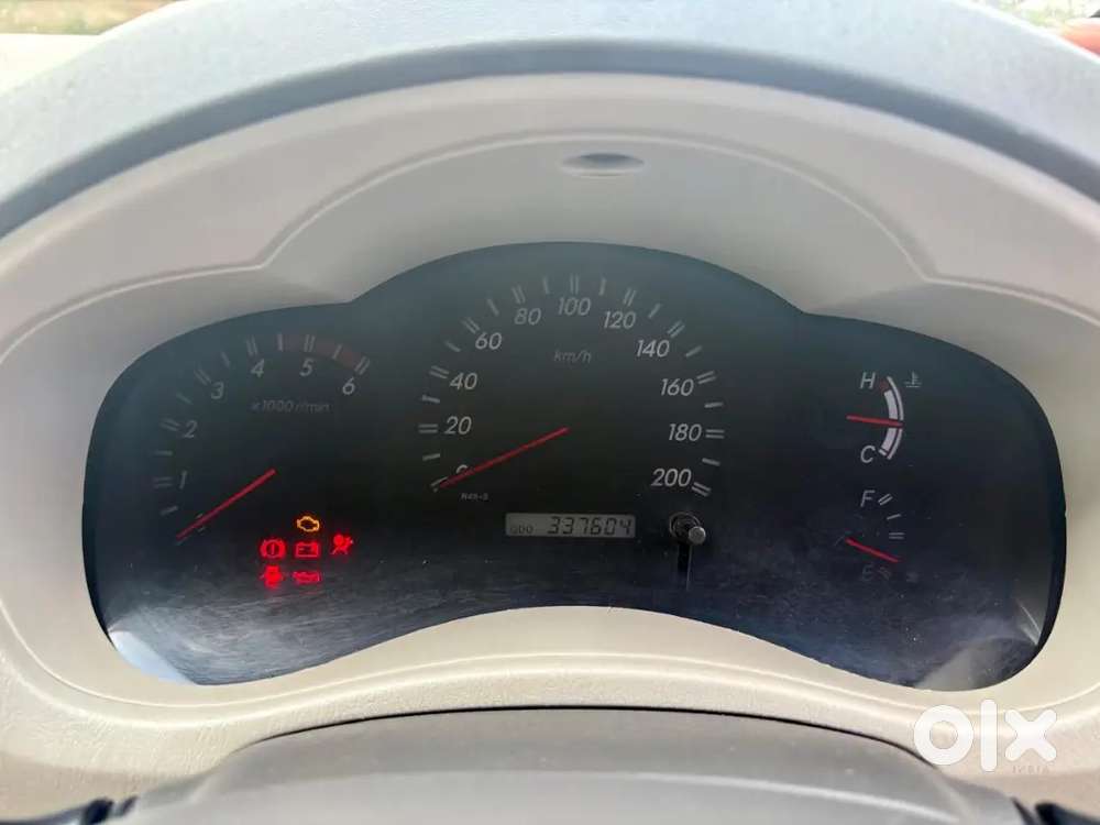Toyota Innova 2012 Diesel Well Maintained