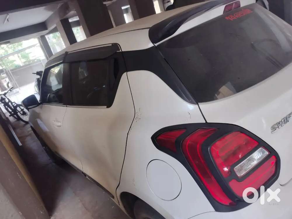 Maruti Suzuki Swift Petrol 2023
