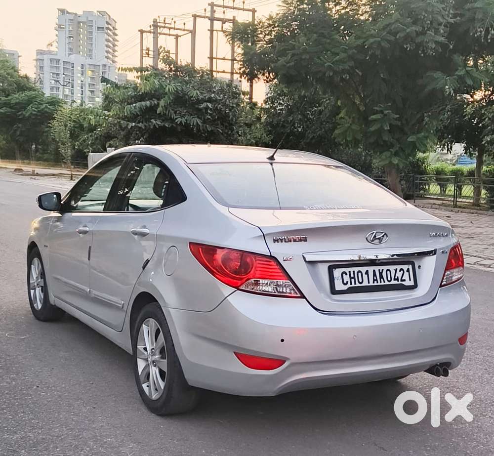 Hyundai Fluidic Verna 1.6 Vtvt Sx, 2011, Petrol