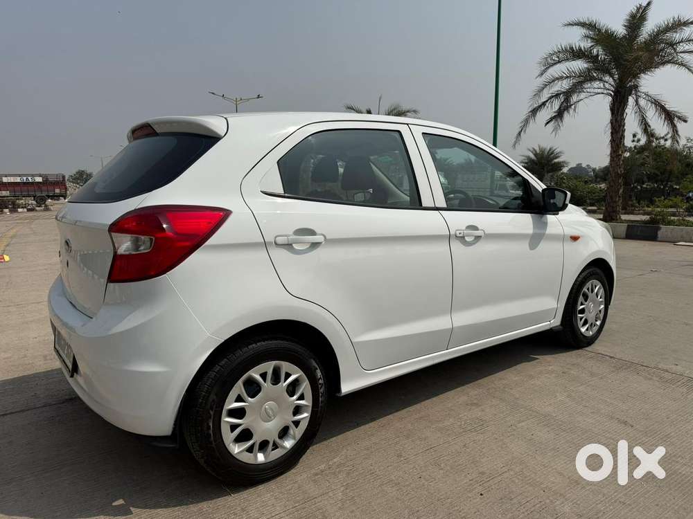 Ford Figo Ambiente, 2015, Petrol