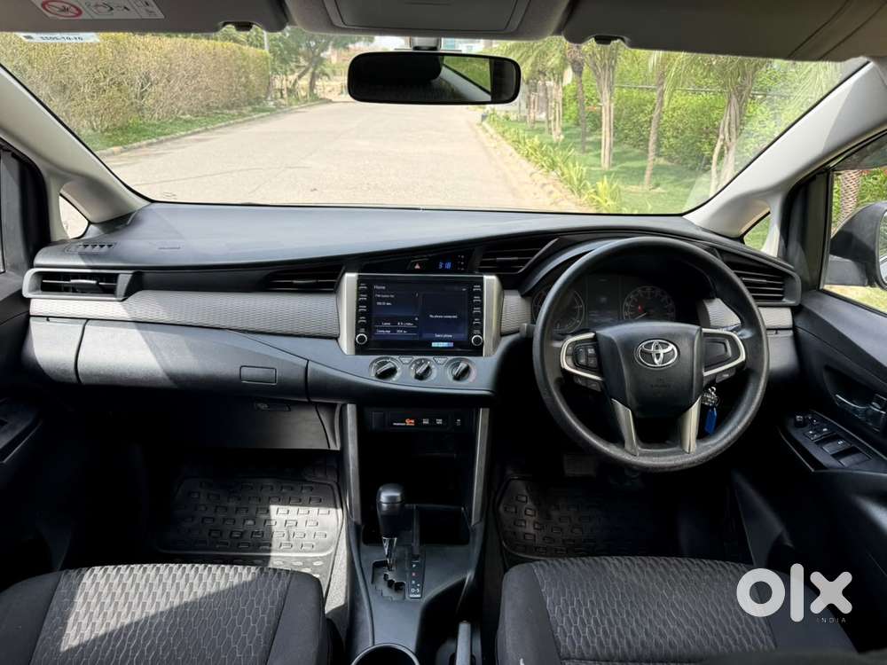 Toyota Innova Crysta [2020-ongoing] 2.4 Gx 7 Str, 2022, Diesel