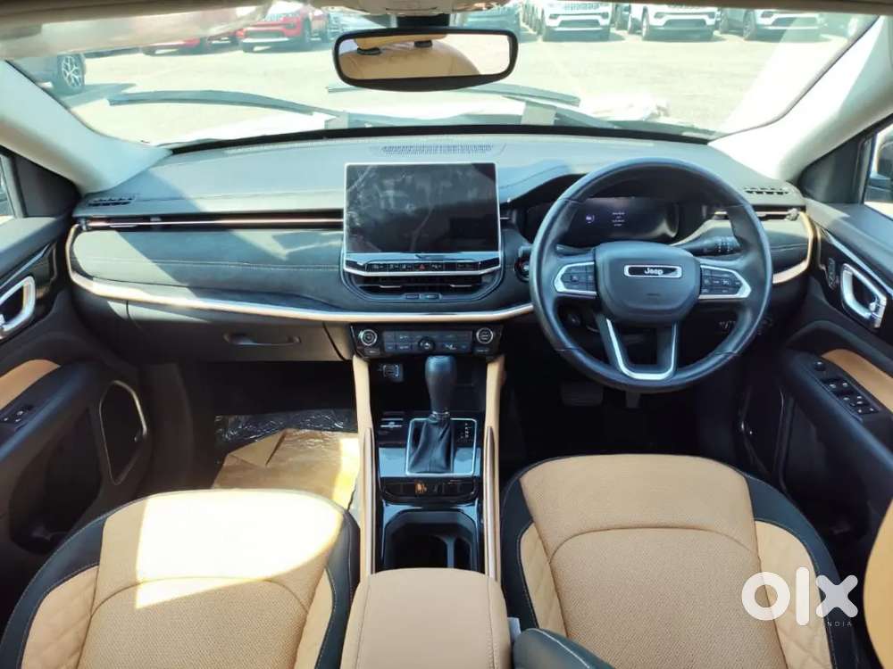 Jeep Meridian  Overland 4x2 At 2025 Diesel 14000 Km Driven