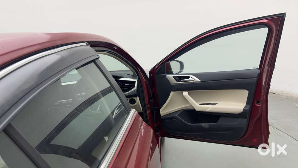 Volkswagen Virtus Highline Plus 1.0 Tsi At, 2023, Petrol