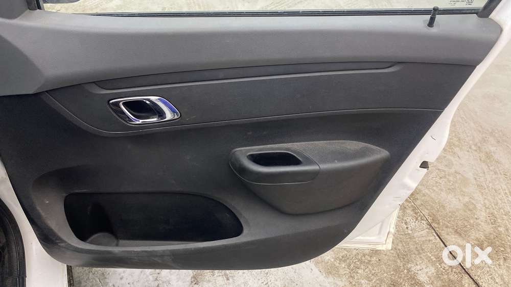 Renault Kwid 1.0 Rxt Amt, 2019, Petrol