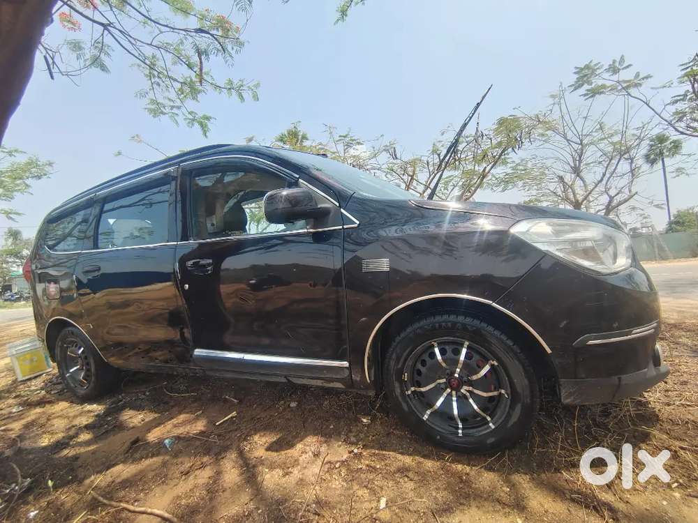 Renault Lodgy 2015 Diesel Well Maintained