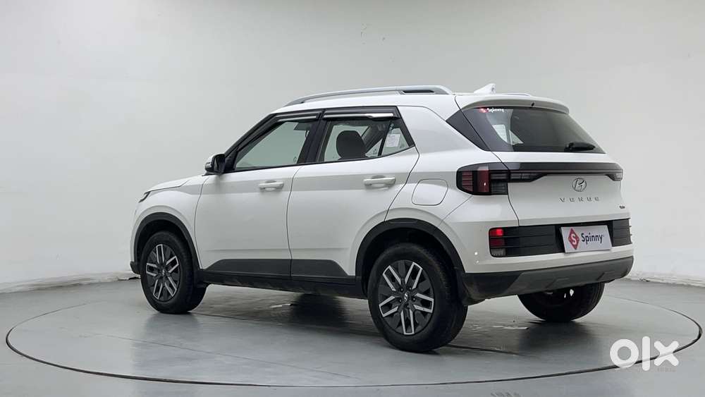 Hyundai Venue 1.0 S (o) Turbo Dct, 2023, Petrol