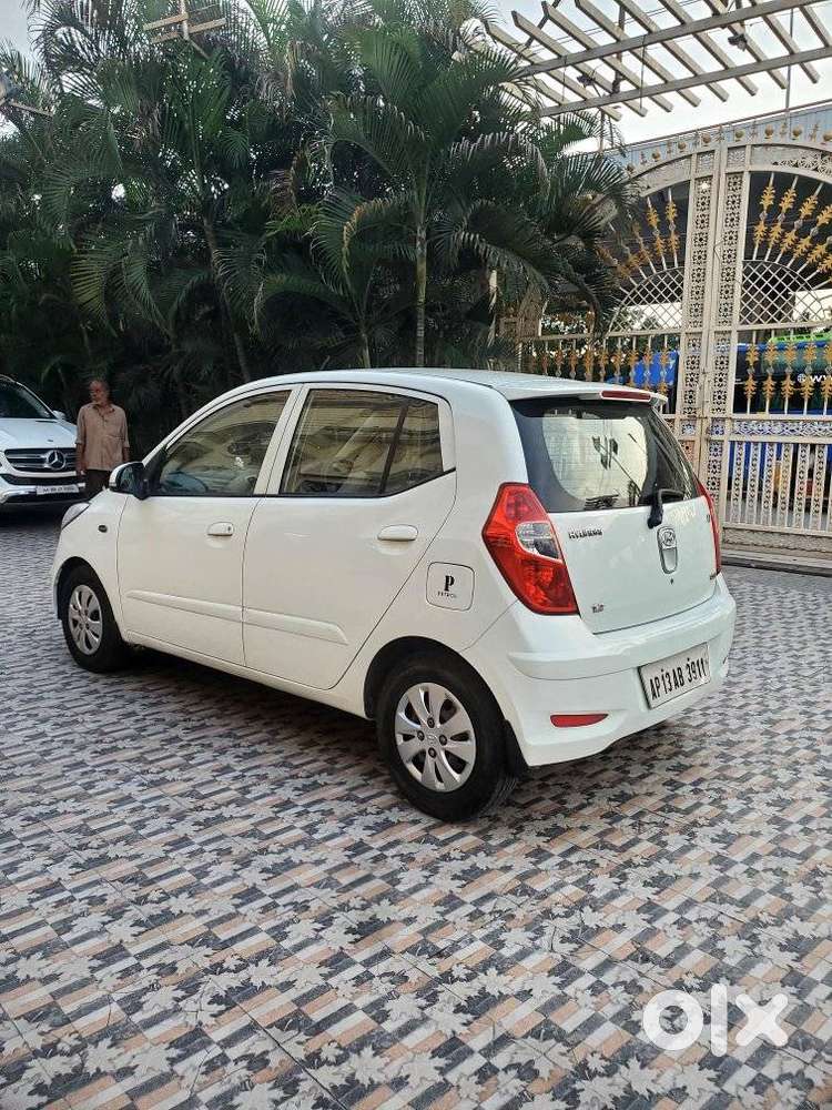 Hyundai I10 Sportz, 2011, Petrol