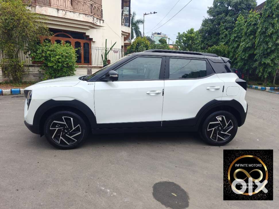 Mahindra Xuv 3xo Ax7l Petrol Mt, 2025, Petrol