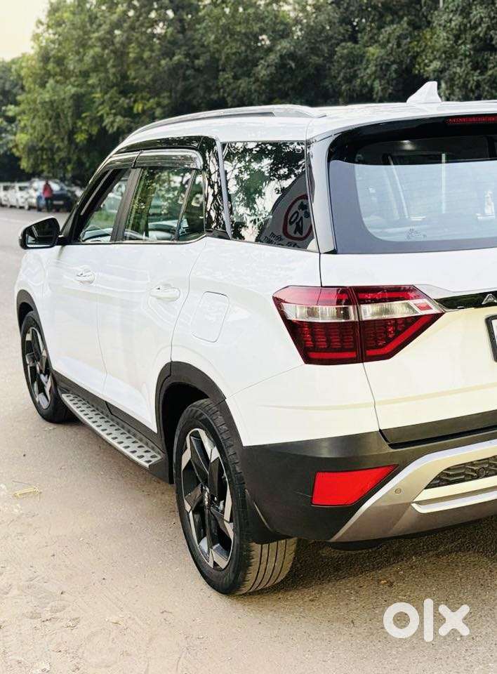 Hyundai Alcazar Signature 1.5 Diesel At 7str Knight, 2023, Diesel