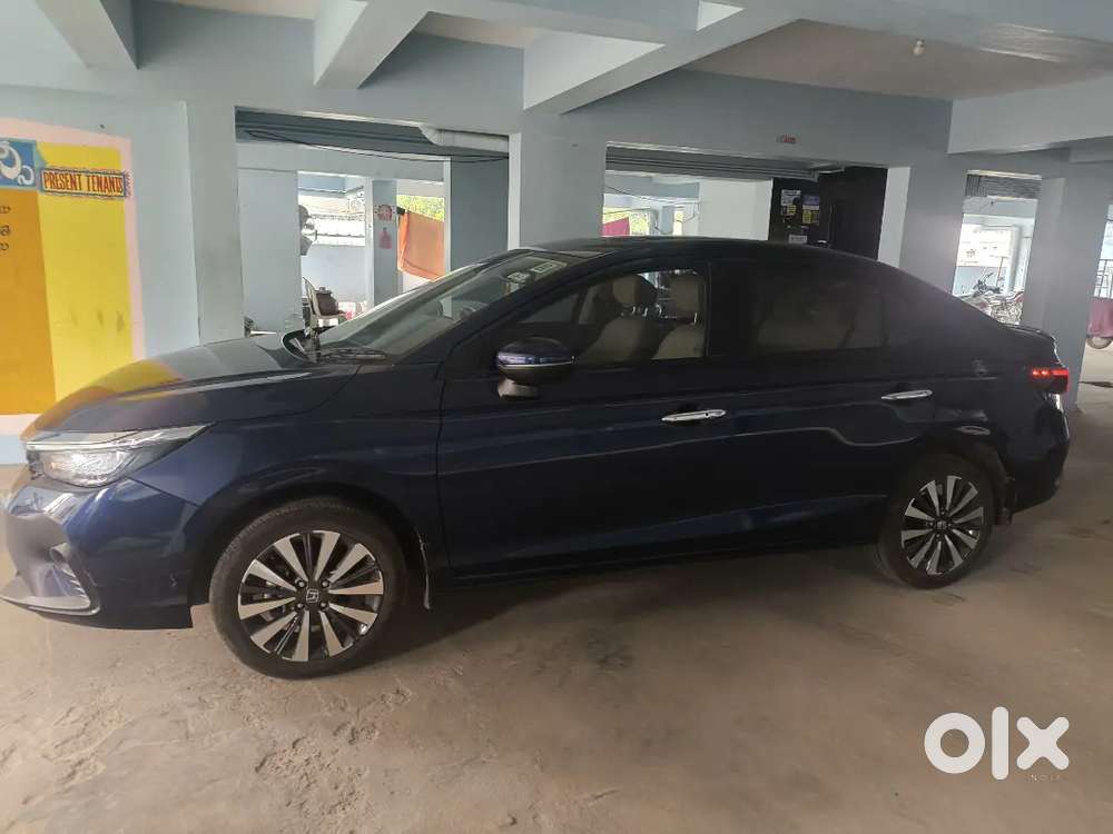 Honda City Zx 2024 Petrol Well Maintained