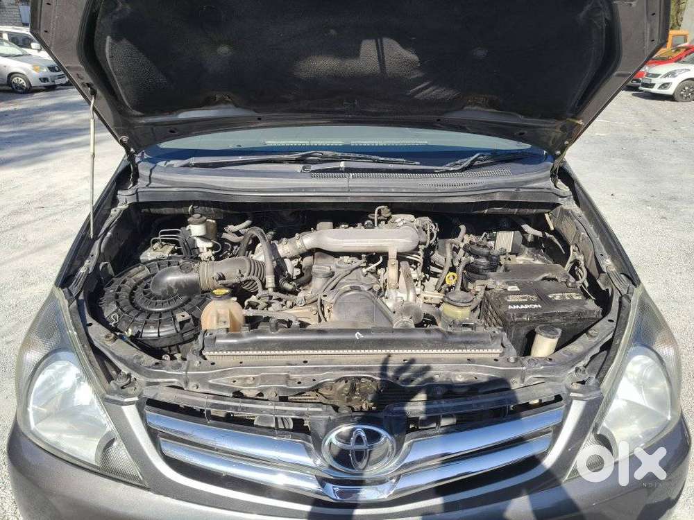Toyota Innova 2.5 V 7 Str, 2010, Diesel