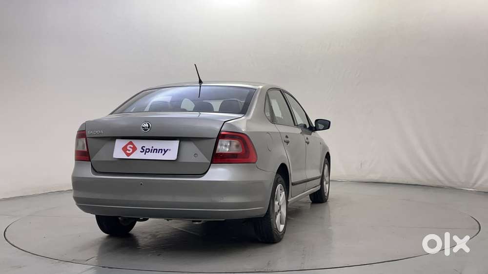 Skoda Rapid 1.6 Mpi Elegance, 2014, Petrol