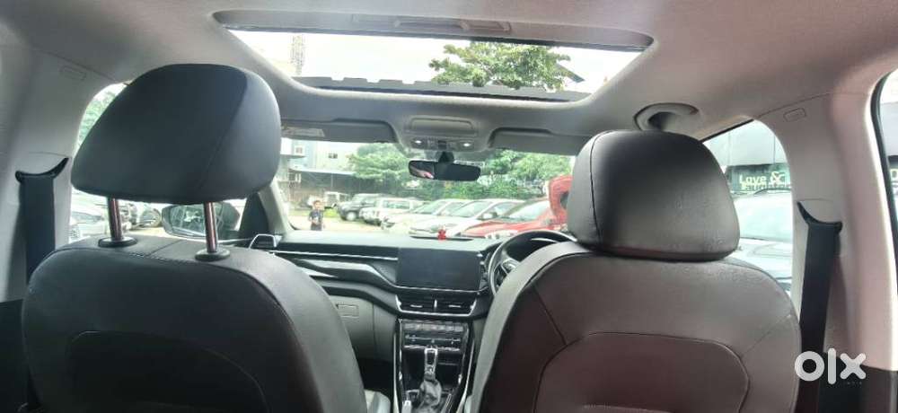 Skoda Kushaq 1.0 Tsi Ambition At, 2023, Petrol
