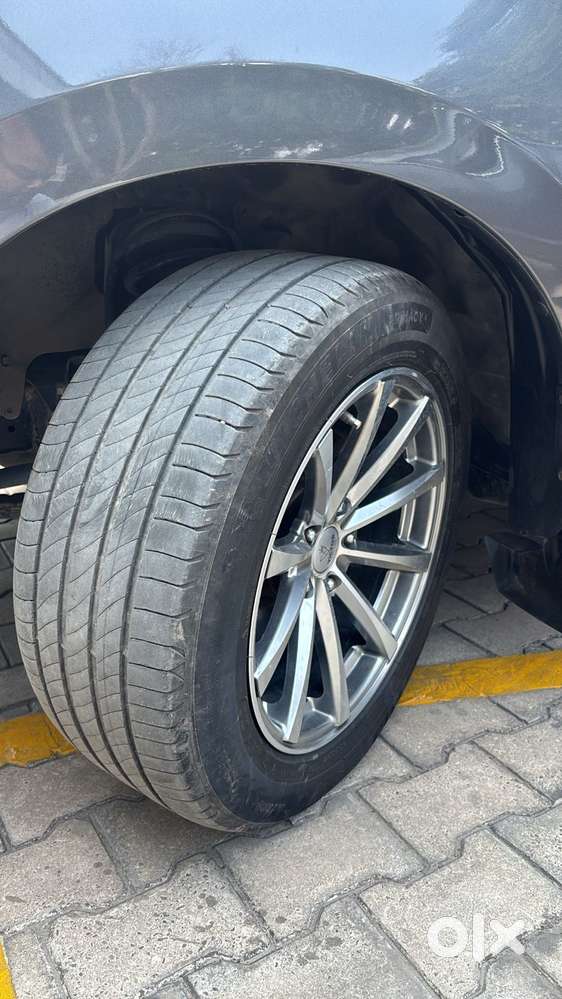 Toyota Innova Crysta 2.4 Gx Mt, 2017, Diesel