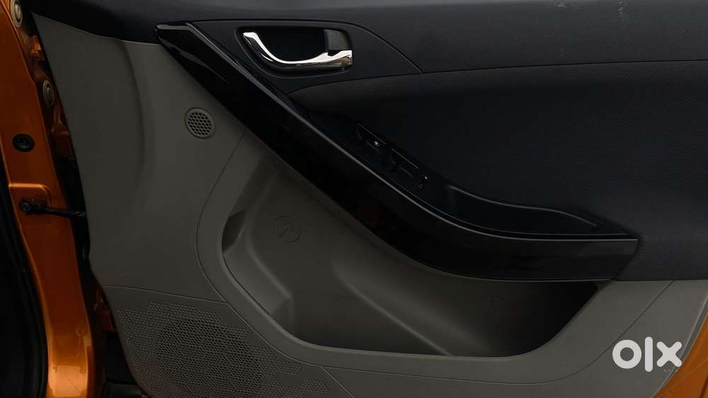 Tata Nexon 1.2 Revotron Xza Plus, 2019, Petrol
