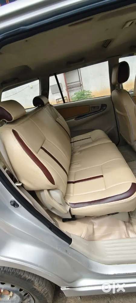 Toyota Innova 2.5 G, 2012 Diesel 7-seater