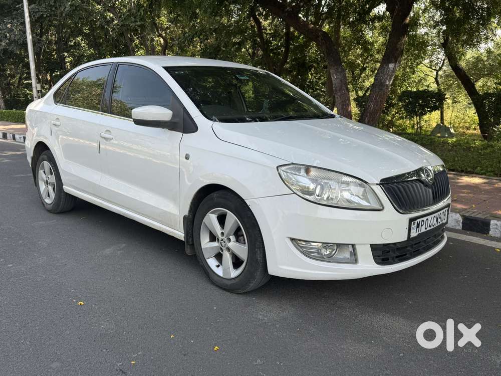 Skoda Rapid 1.6 Elegance Tdi At, 2015, Diesel