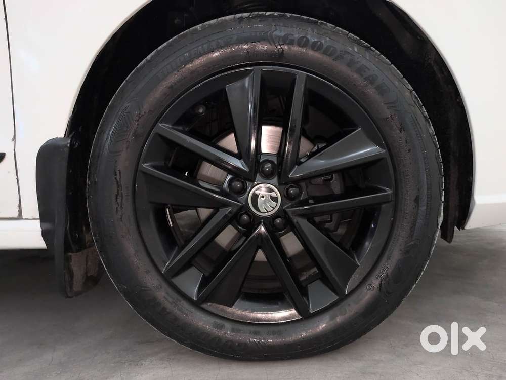 Skoda Rapid 1.0 Ambition Tsi At, 2021, Petrol
