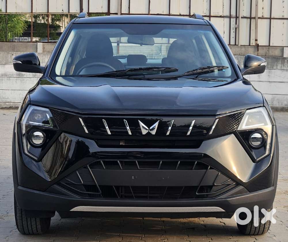 Mahindra Xuv 3xo Ax5 Pm Mt, 2024, Petrol
