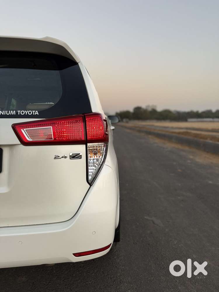 Toyota Innova Crysta 2.8 Zx At, 2022, Diesel