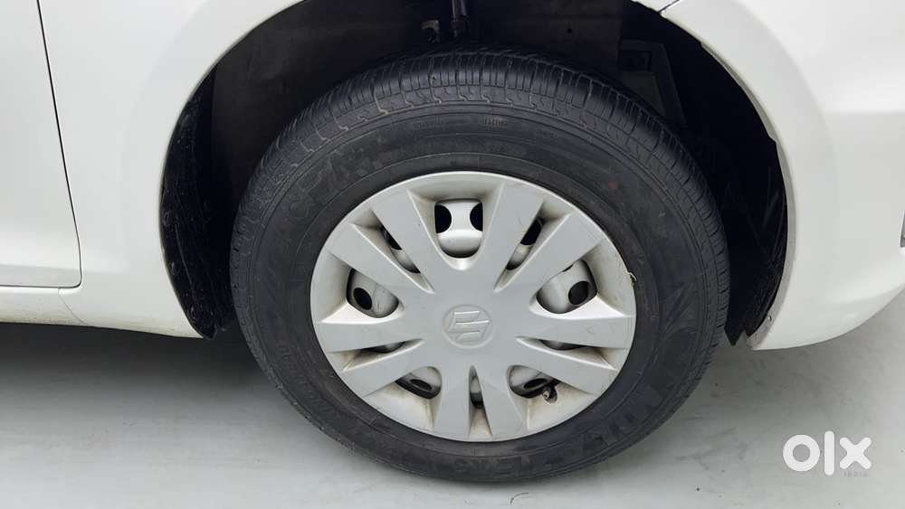 Maruti Suzuki Swift 1.2 Lxi (o), 2017, Petrol