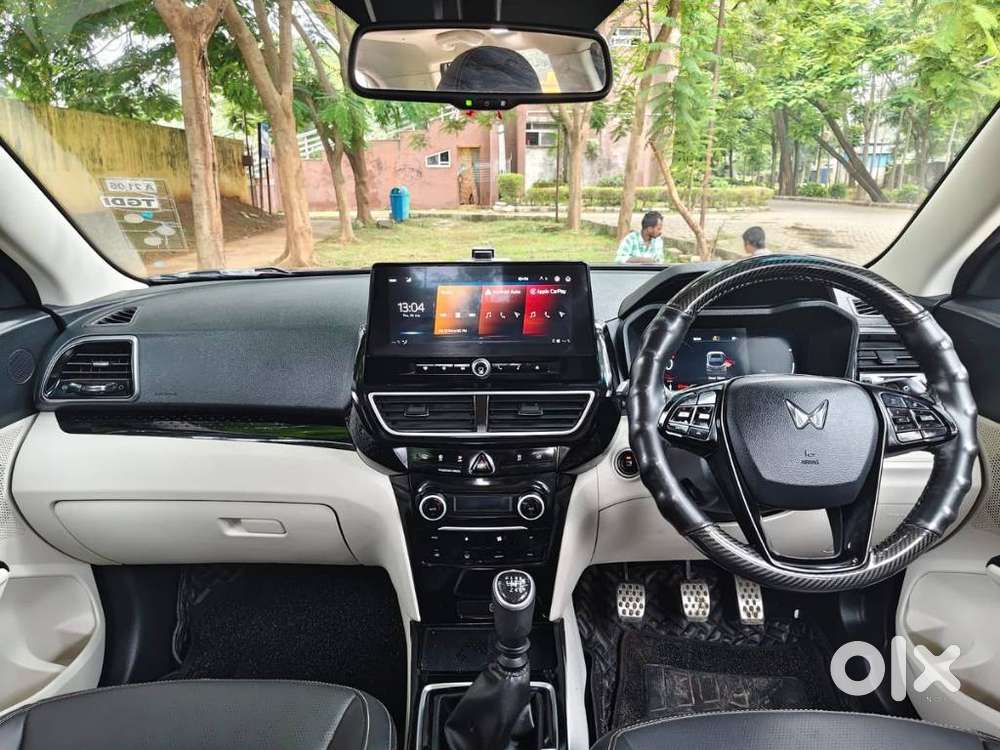 Mahindra Xuv 3xo Ax7l Petrol Mt, 2025, Petrol