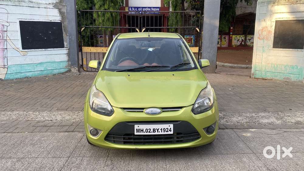 Ford Figo 2010-2012 Petrol Titanium, 2010, Petrol