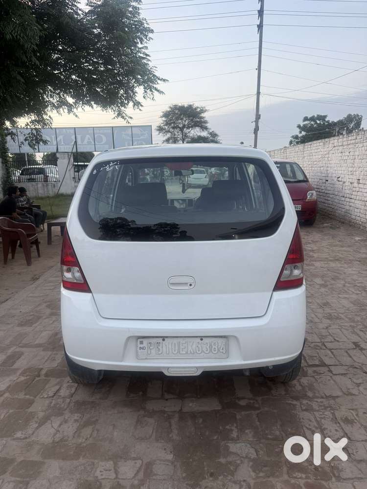 Maruti Suzuki Zen Estilo Lxi Bs Iv, 2011, Petrol