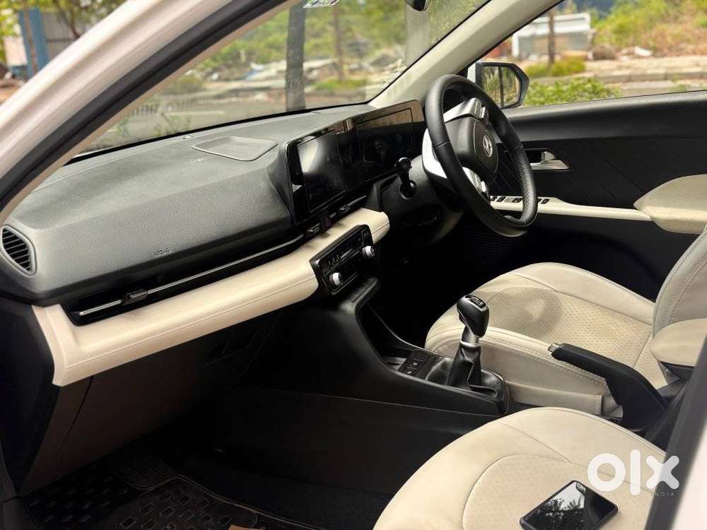 Hyundai Verna 1.5 Sx Petrol Mt, 2024, Petrol