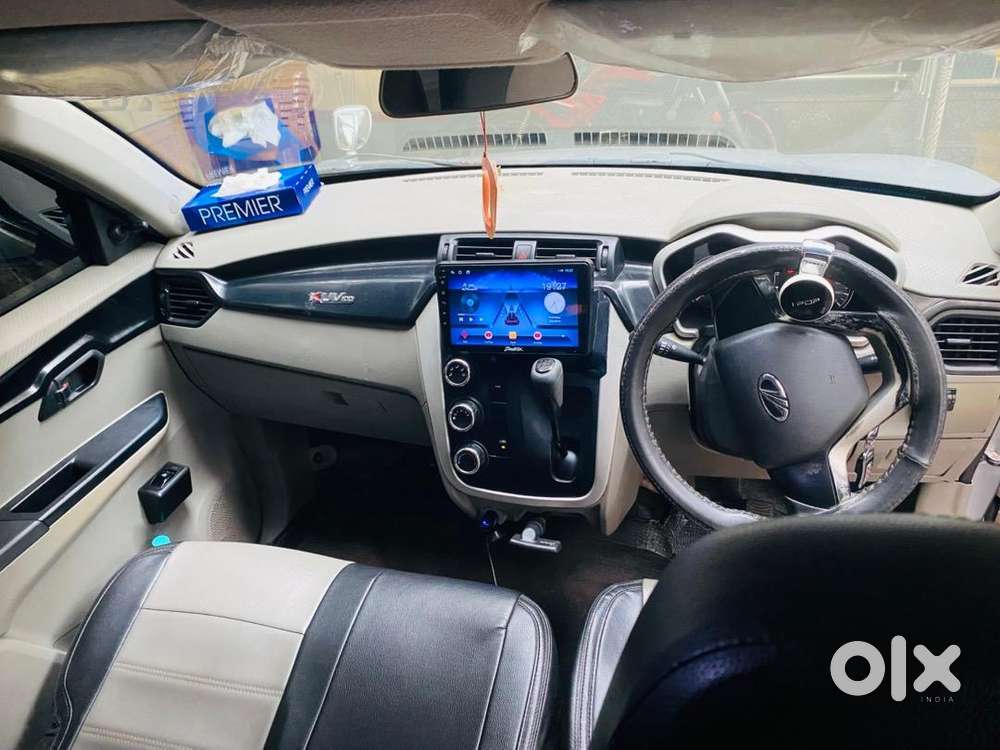 Mahindra Kuv 100 2017 Petrol Good Condition