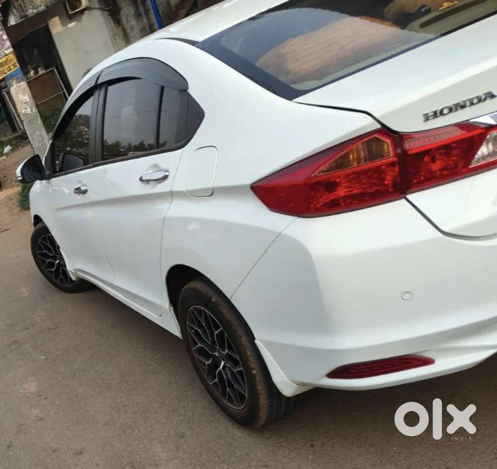 Company Service, 1.5 Lakha Extra Fittings, Original Kerala,100%  Ok...