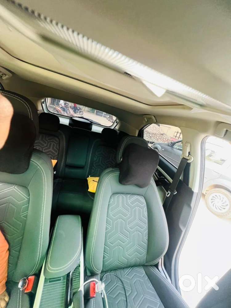 Tata Nexon Xz +s Showroom Track Completely