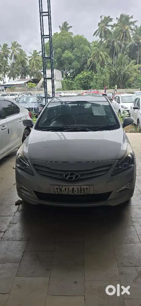Hyundai Fluidic Verna 2015 Petrol 88000 Km Driven