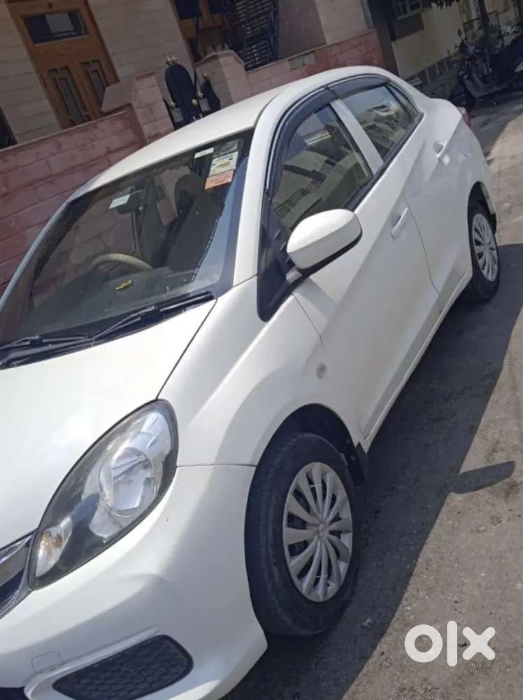 Honda Amaze 2016
