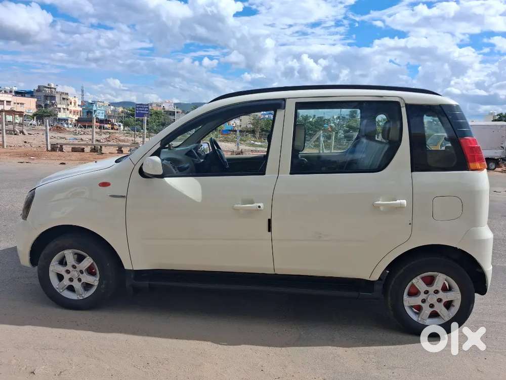 Mahindra Quanto Diesel 1.5 2013