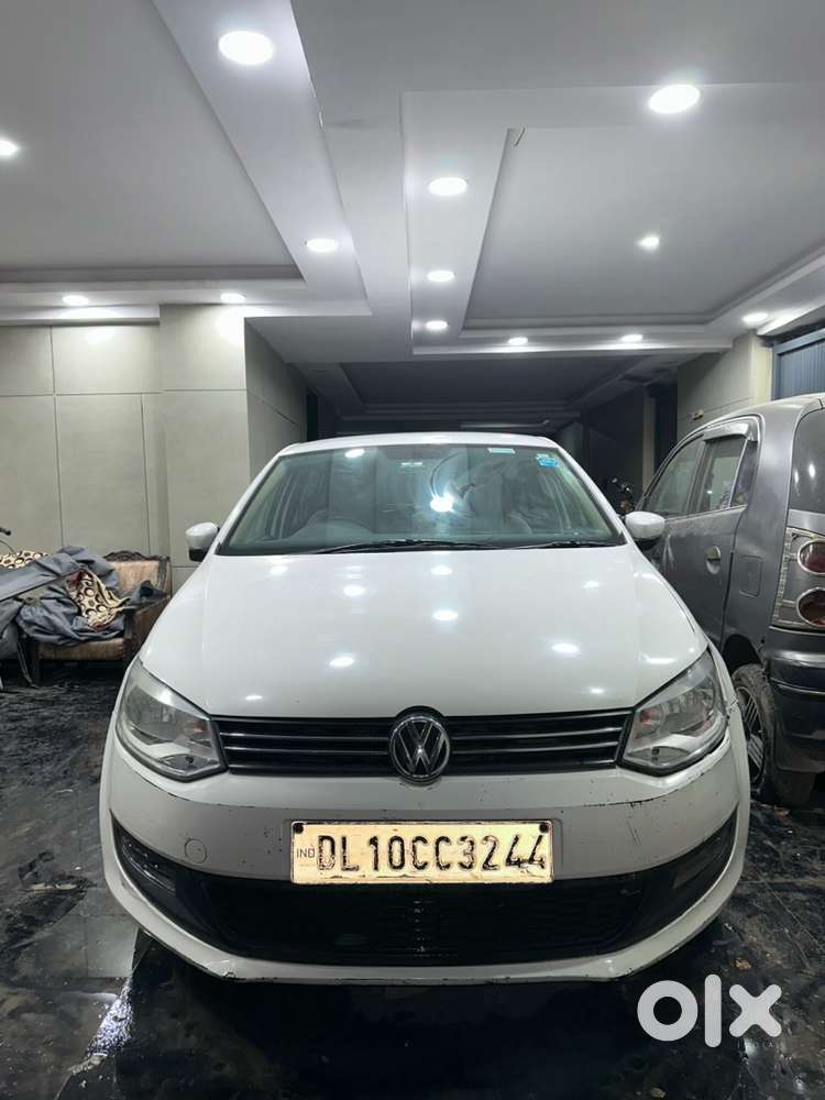 Volkswagen Polo (cng + Petrol) 2014