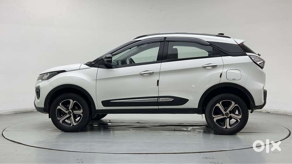 Tata Nexon 1.2 Revotron Xza Plus Hs, 2022, Petrol