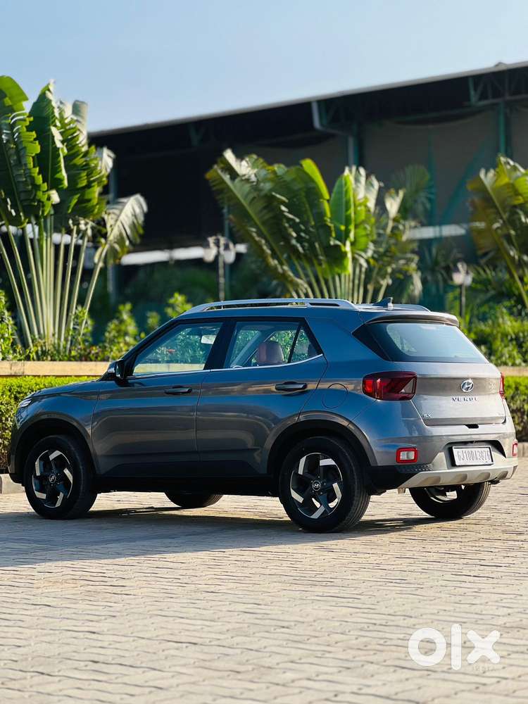 Hyundai Venue Sx Turbo, 2019, Cng & Hybrids