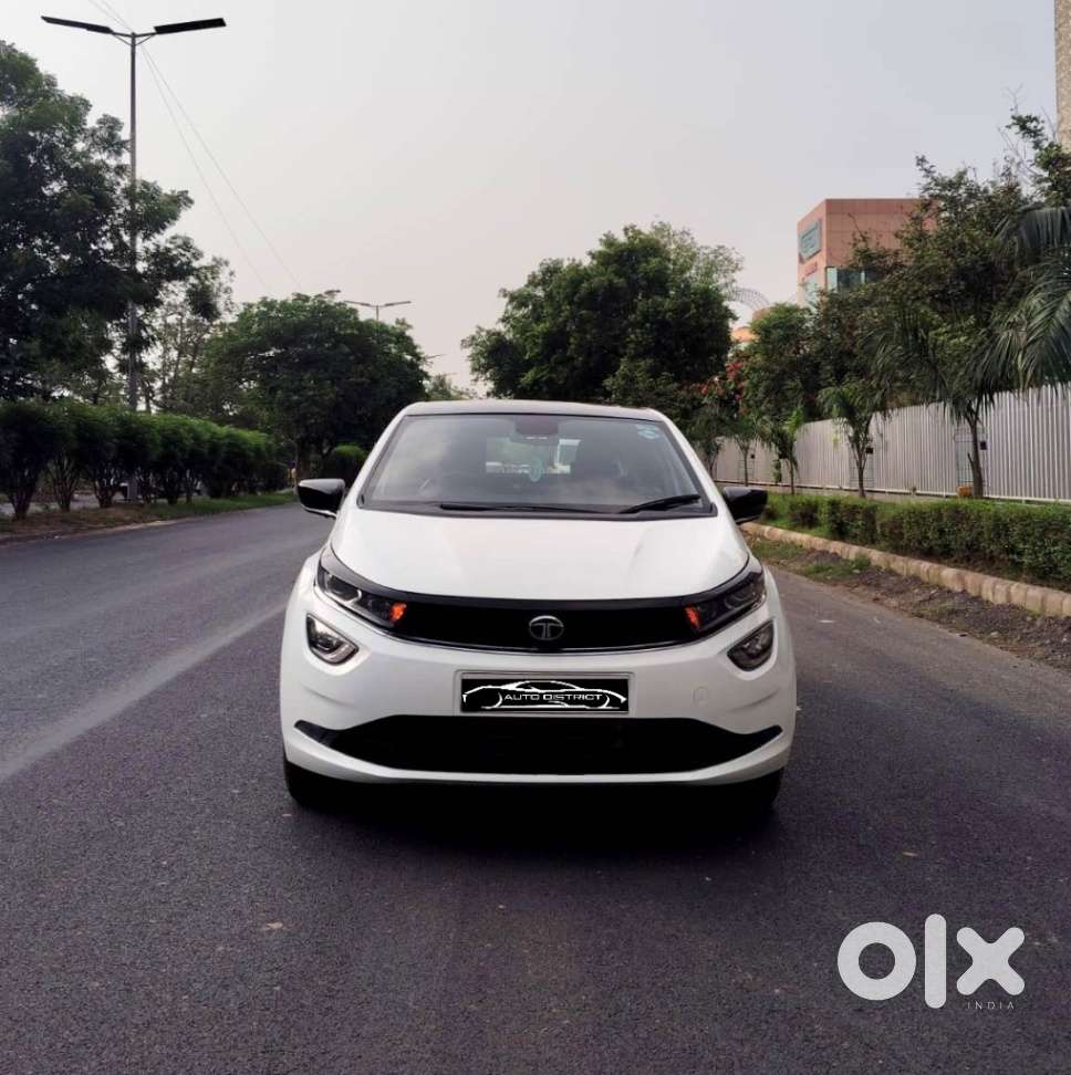Tata Altroz Xz, 2024, Petrol